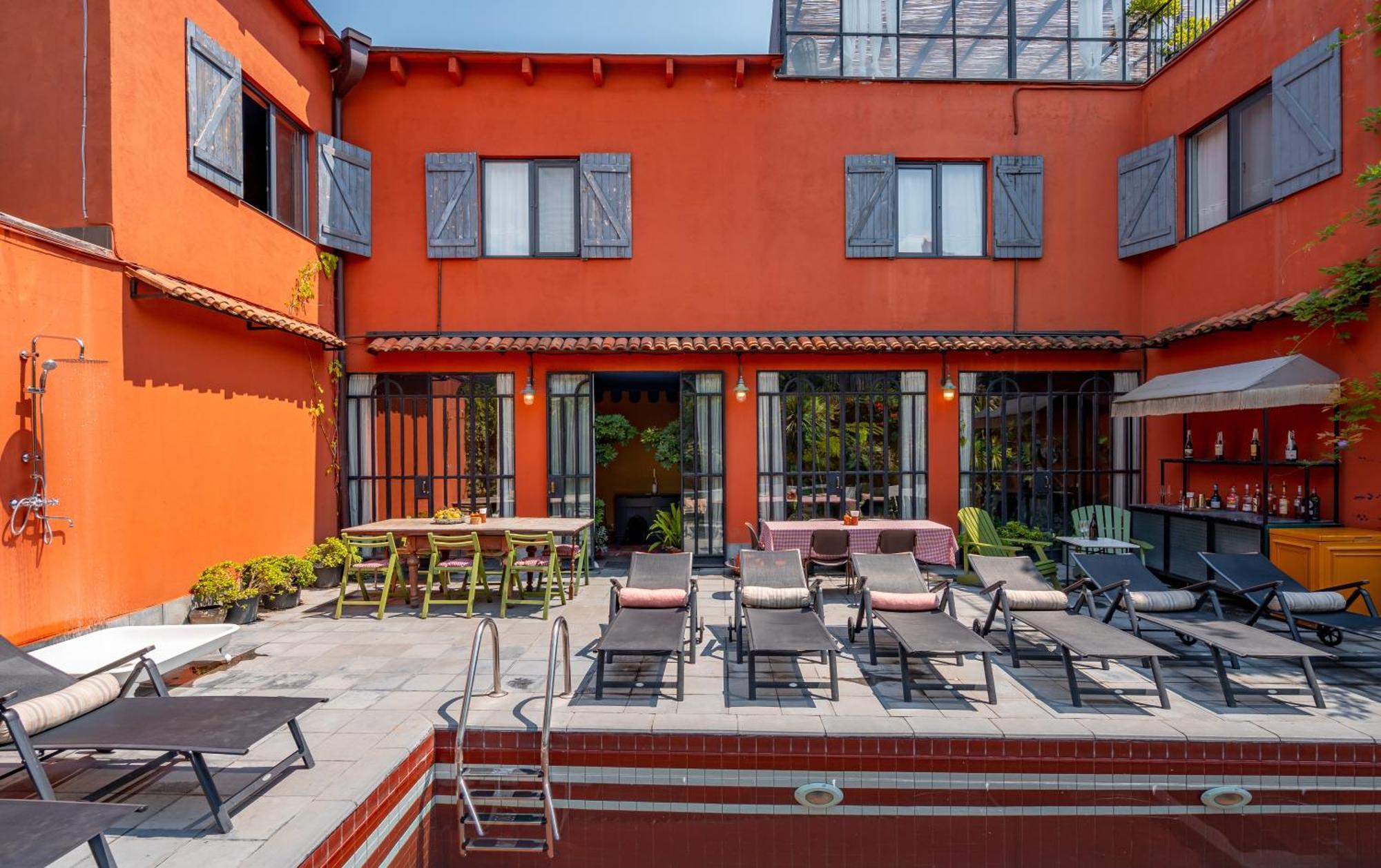 Communal Hotel Telavi Buitenkant foto